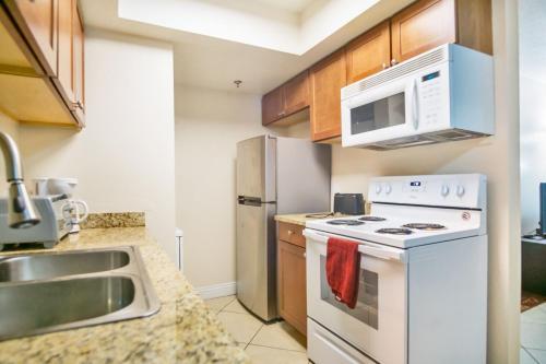 Apartamento Fully Furnished Luxury Condo
