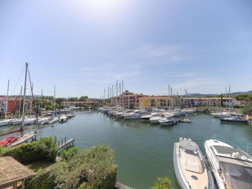 Attractive Holiday Home In Port Grimaud With Jetty
