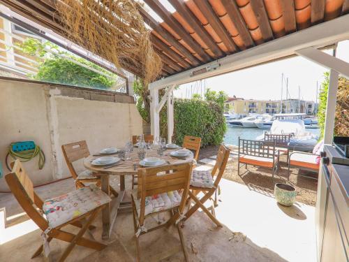 Attractive Holiday Home In Port Grimaud With Jetty