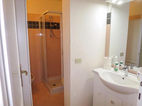 Apartamento Locazione Turistica Centro 2a - Teo176