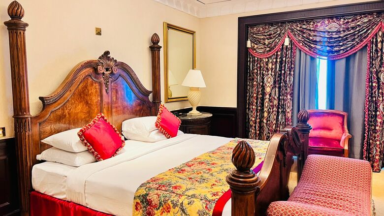 The Bristol Hotel Dubai