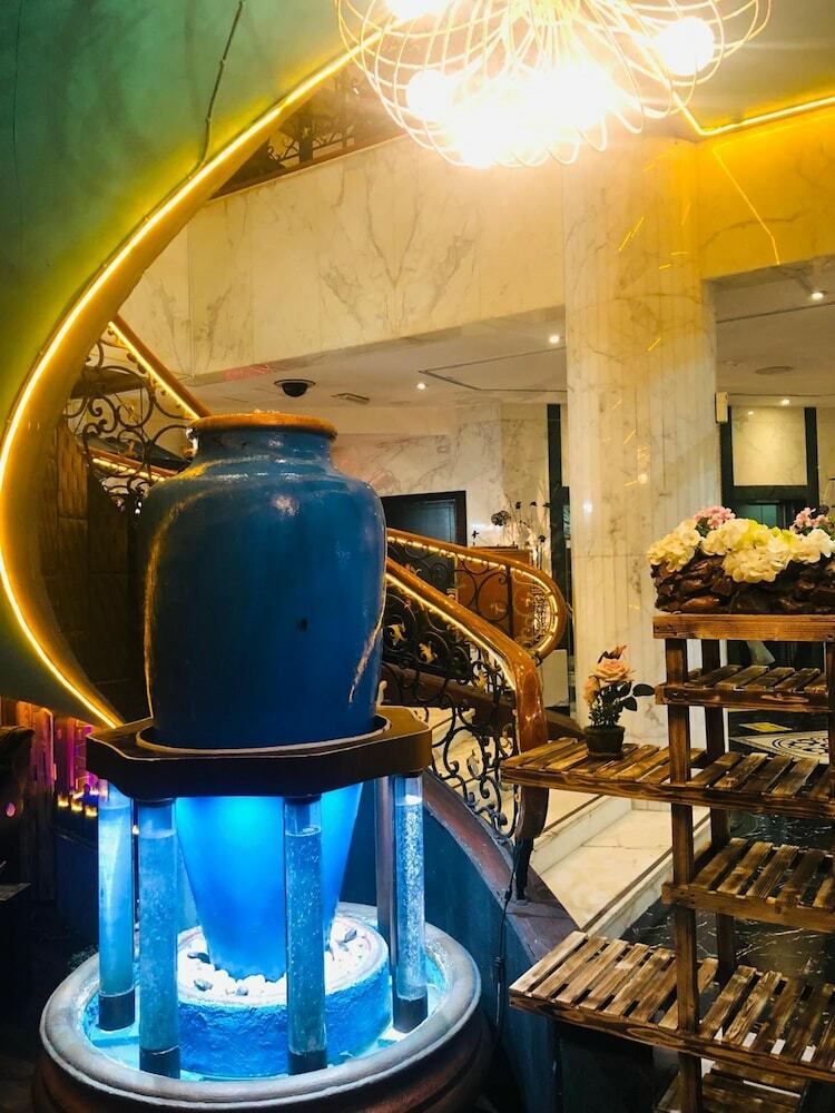 Hotel Mayfair