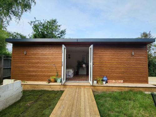 The Apple And Plum Cottage Studio Apartment New