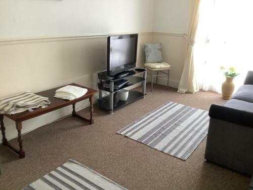 Second Floor Apartment Tenby Town Centre