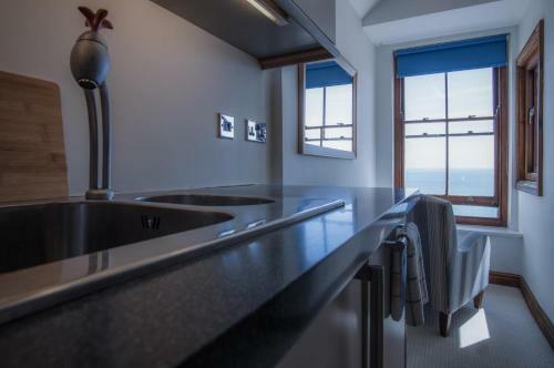 The Nest - 1 Bedroom Apartment - Tenby