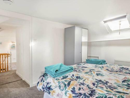 Heather House 1 King 1 Double 4 Single Beds