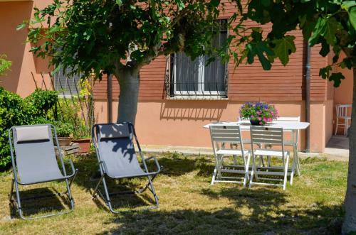 Casa Serena In Centro Con Giardino E Posto Auto - Garden And Parking