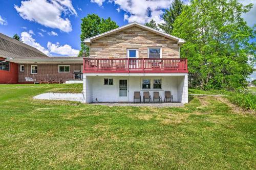 Roomy Montour Falls Retreat With Private Pool!