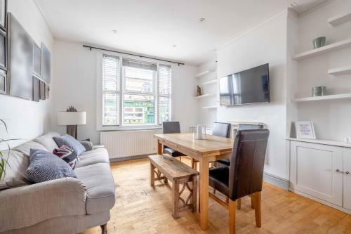 Apartamento Long Walk, Castle & Shops On Your Doorstep