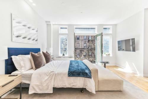 Apartamento Maison Bella - Modern Studio W Charming Juliet Balcony