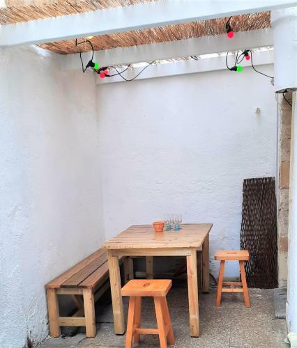 Maison De P�cheur R�nov�e Avec Cour Proche Du Port