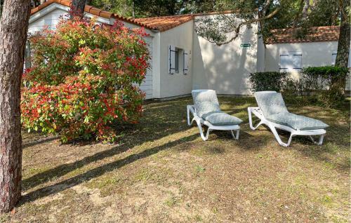 Nice Home In La Faute-sur-mer With 2 Bedrooms