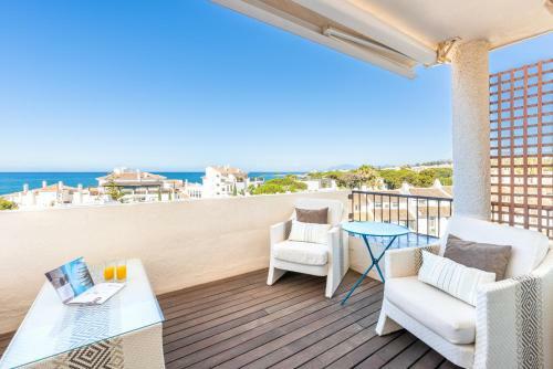 Calahonda Del Sol - Front Line Apartment With Sea View