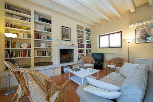 Villa Faccioli Magnolia And Oleandro With Shared Pool - Happy Rentals
