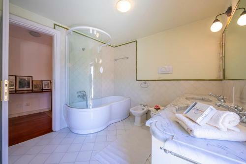 Villa Faccioli Magnolia And Oleandro With Shared Pool - Happy Rentals