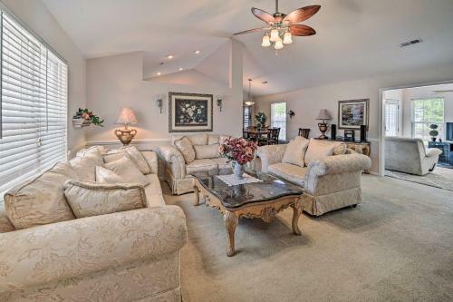 Conway Home With Yard Less Than 20 Mi To Myrtle Beach!