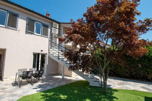 Villa Beatiful House Enka In Banjole,pula
