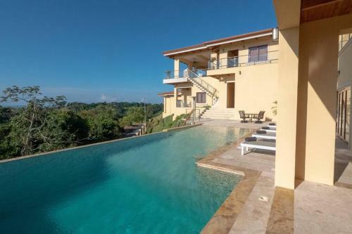 Villa Casa Amarillo Jaco Beach Costa Rica