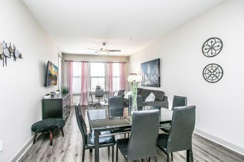 Apartamento New! Rooftop Pool With Mountain Views+king Beds