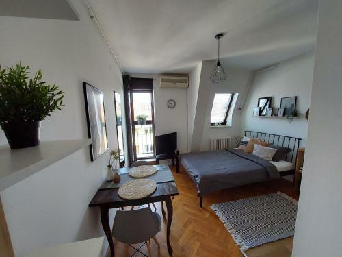 Be My Guest Studio Apartment