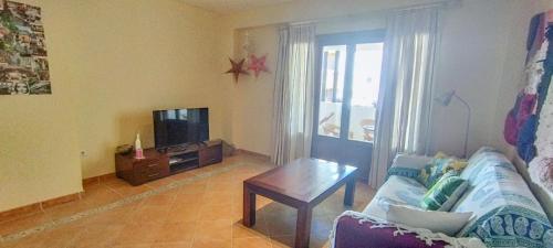 Lovely 2-bed Apartment In Costa Esuri