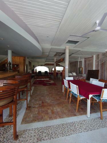 Hostal Room In A Nice Villa With Big Swimming Pool