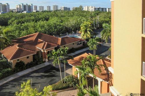 Apartamento Estero Bayside Bldg 1 #205 Condo