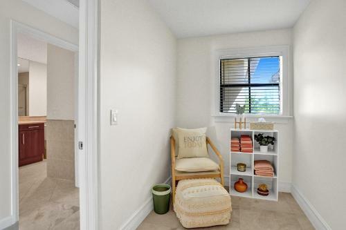 Luxury! 4bed Private Pool Deck! 1,7mi To Beach Townhouse