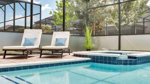 Dream Escape Large Home Located In Champion Gates