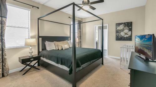 Dream Escape Large Home Located In Champion Gates