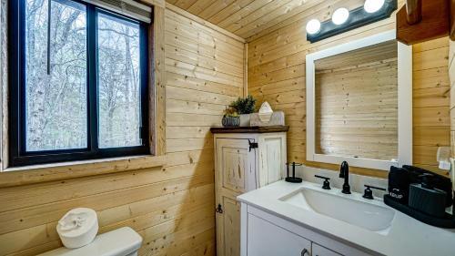 Pioneer Lodge - Cozy Cabin In Blue Ridge