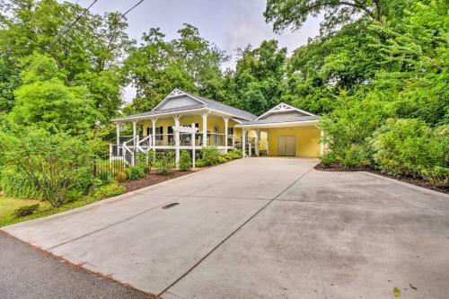 The Dahl House Cottage - Walk To Downtown!