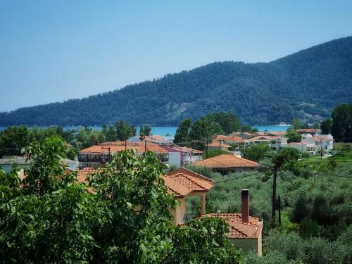 Seaview Maisonette-relax And Enjoy The Sunsets