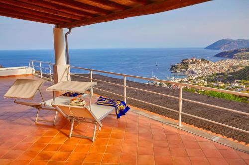 Stunning, Elegant Villa In Lipari With Pool