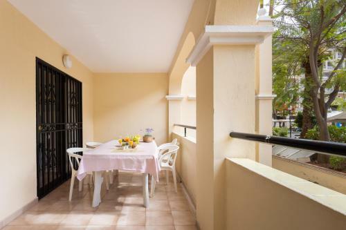Home2book Charming Apartment Los Cristianos, Pool