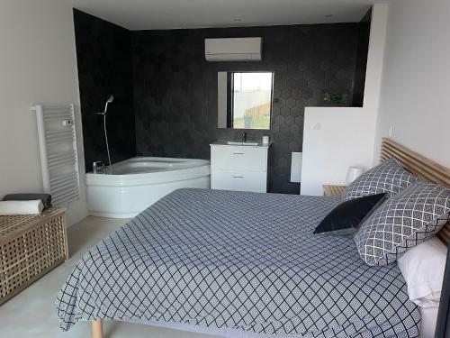 Villa Vue Mer - Hyeres Plage - Les Embruns