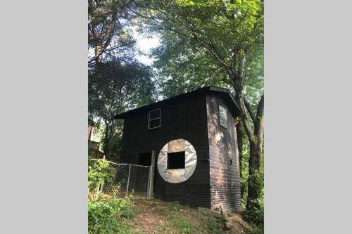 Chestnut Hill Retreat-spacious-3 Miles To Downtown