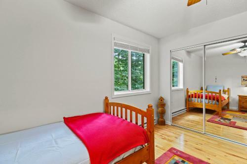 Spacious Mtn Home Close To Slopes Escape Heat