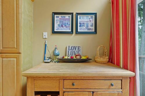 Spacious Mtn Home Close To Slopes Escape Heat