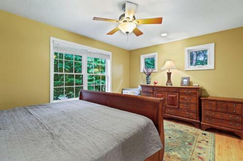 Spacious Mtn Home Close To Slopes Escape Heat