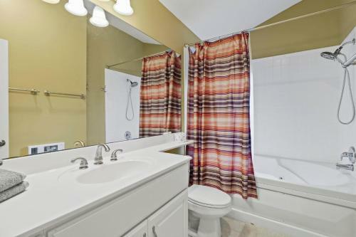 Spacious Mtn Home Close To Slopes Escape Heat