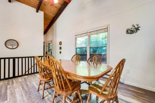 Twin Creeks Cabin