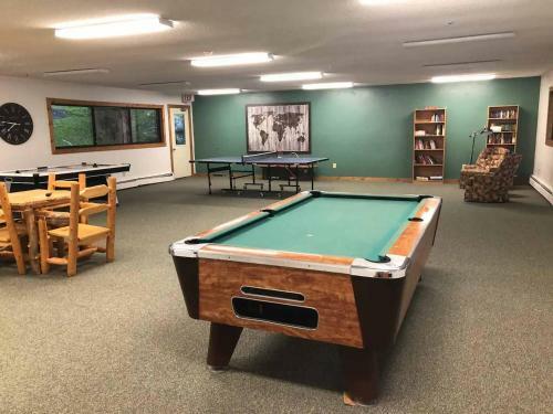 3br 2ba Mountain Condo Sleeps 6 Indoor Pool