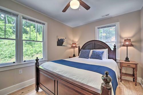 Enchanting Bryson City Cottage With Mtn Views!