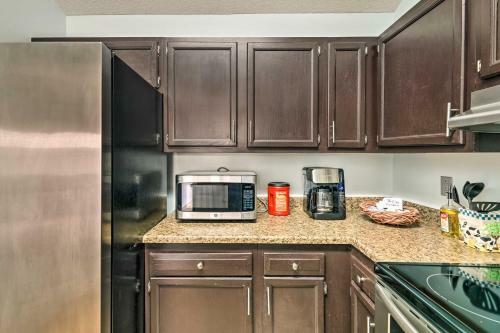 Lovely Jacksonville Home With Backyard And Patio!
