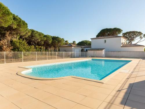 Holiday Home Le Mas D'esqui�res 16