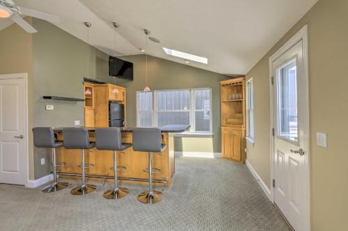 Central Cleveland Gem With Direct Skyline View!