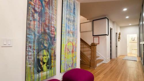Hotel Luxurious, Huge Historic Mansion Minute From Downtown