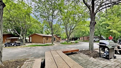 Put In Bay Island Club Unit 17