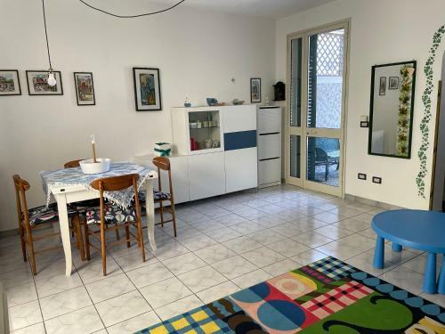 Casa Vacanza Con Giardino,torre Dell'orso,salento